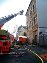 Einsatz Feuerwehr SEK Polizei Koeln Nippes Merheimerstr P004